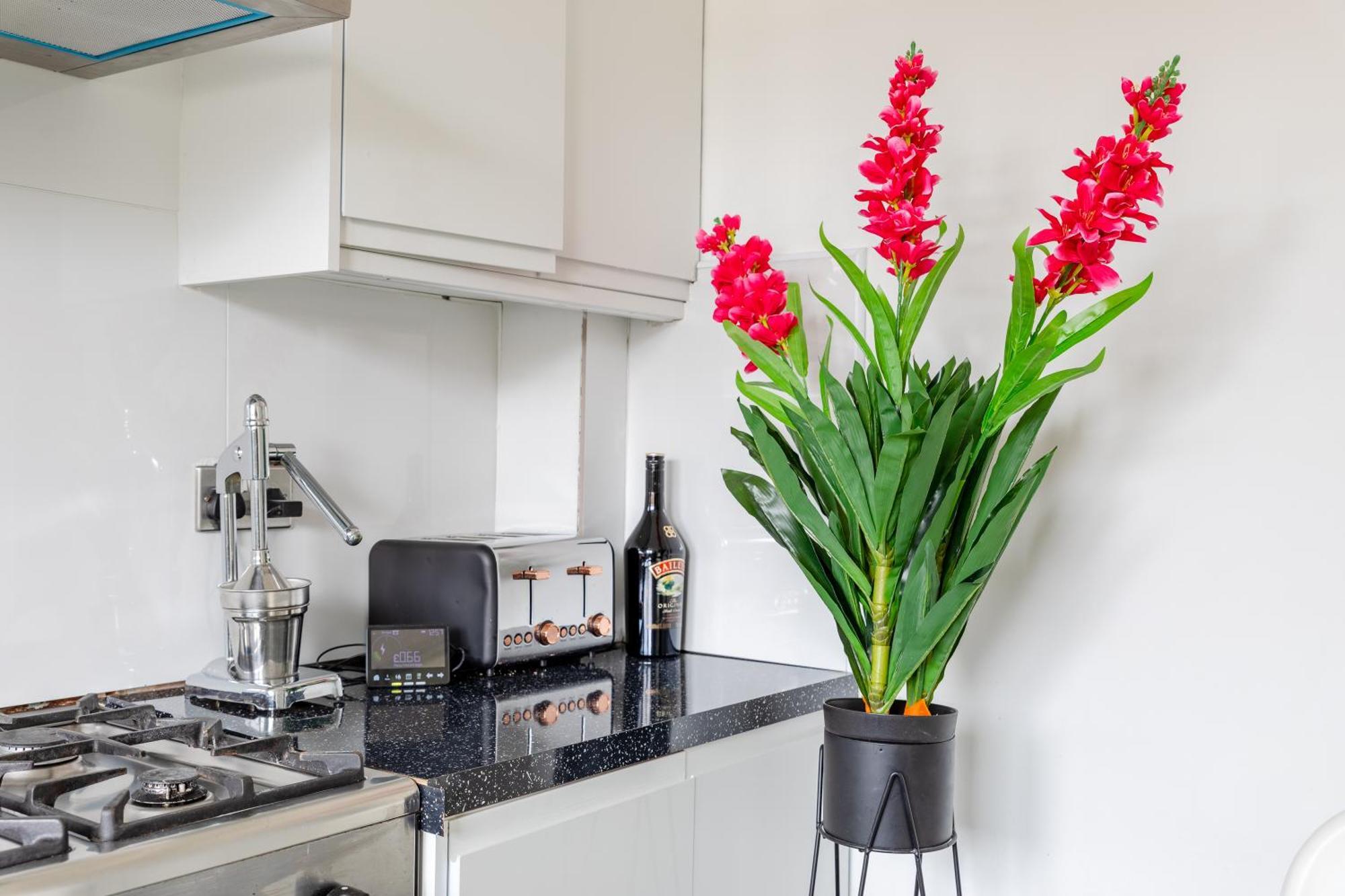 Cosy 3 Bed Flat Ideal For Trips To 伦敦 外观 照片